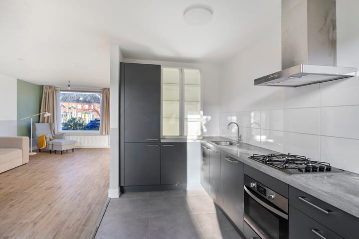 Photo 13 of Julianalaan 27