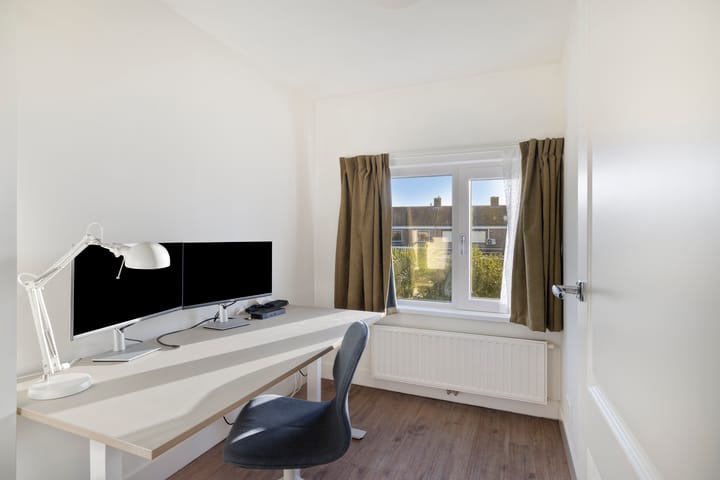 Photo 17 of Julianalaan 27