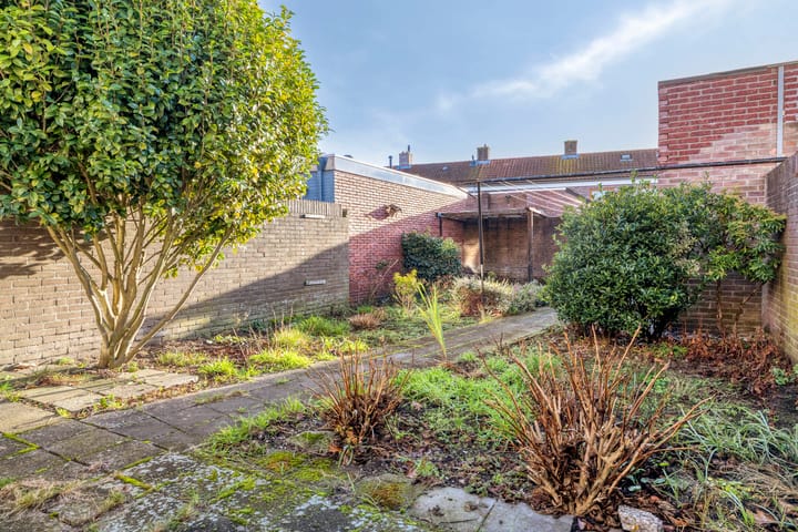 Photo 20 of Julianalaan 27