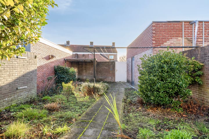 Photo 21 of Julianalaan 27