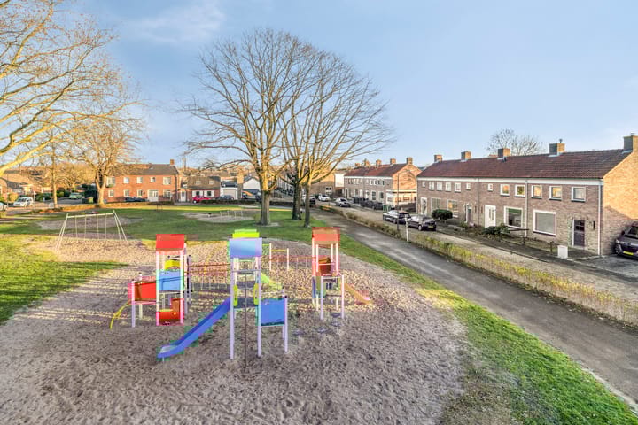 Photo 29 of Julianalaan 27