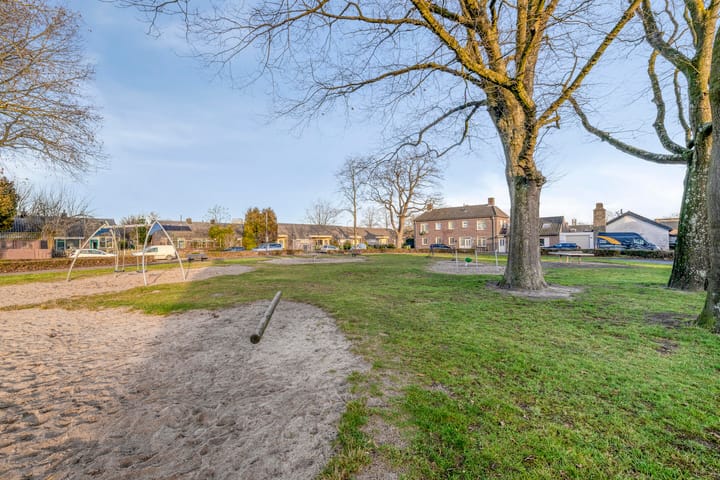 Photo 30 of Julianalaan 27