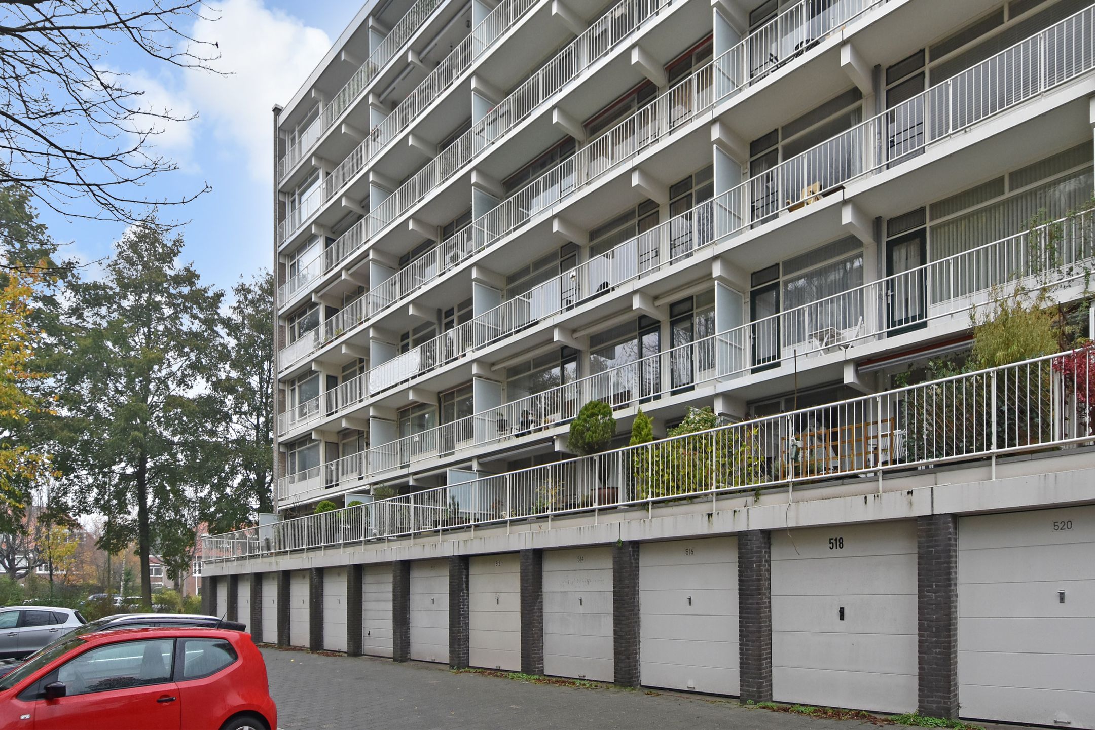 Photo 33 of Suzannaland 606