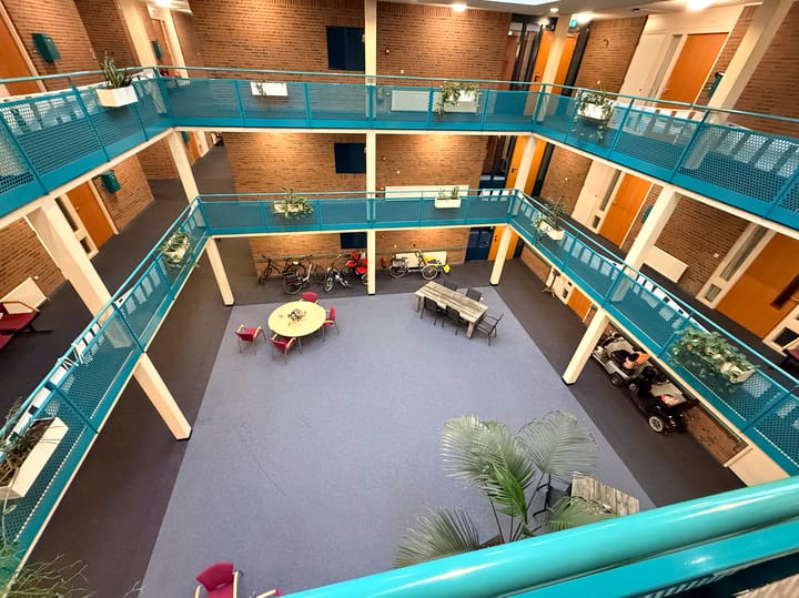 Foto 14 van Den Heuvel 49