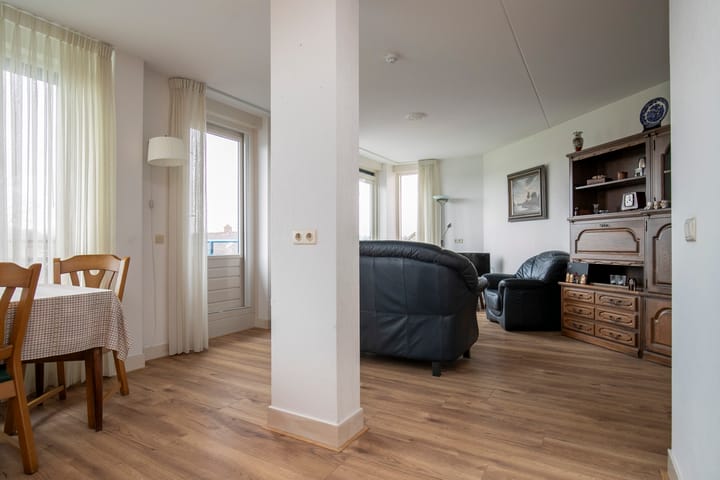 Foto 23 van Den Heuvel 49