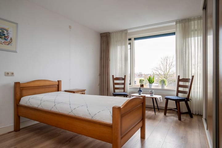 Foto 31 van Den Heuvel 49