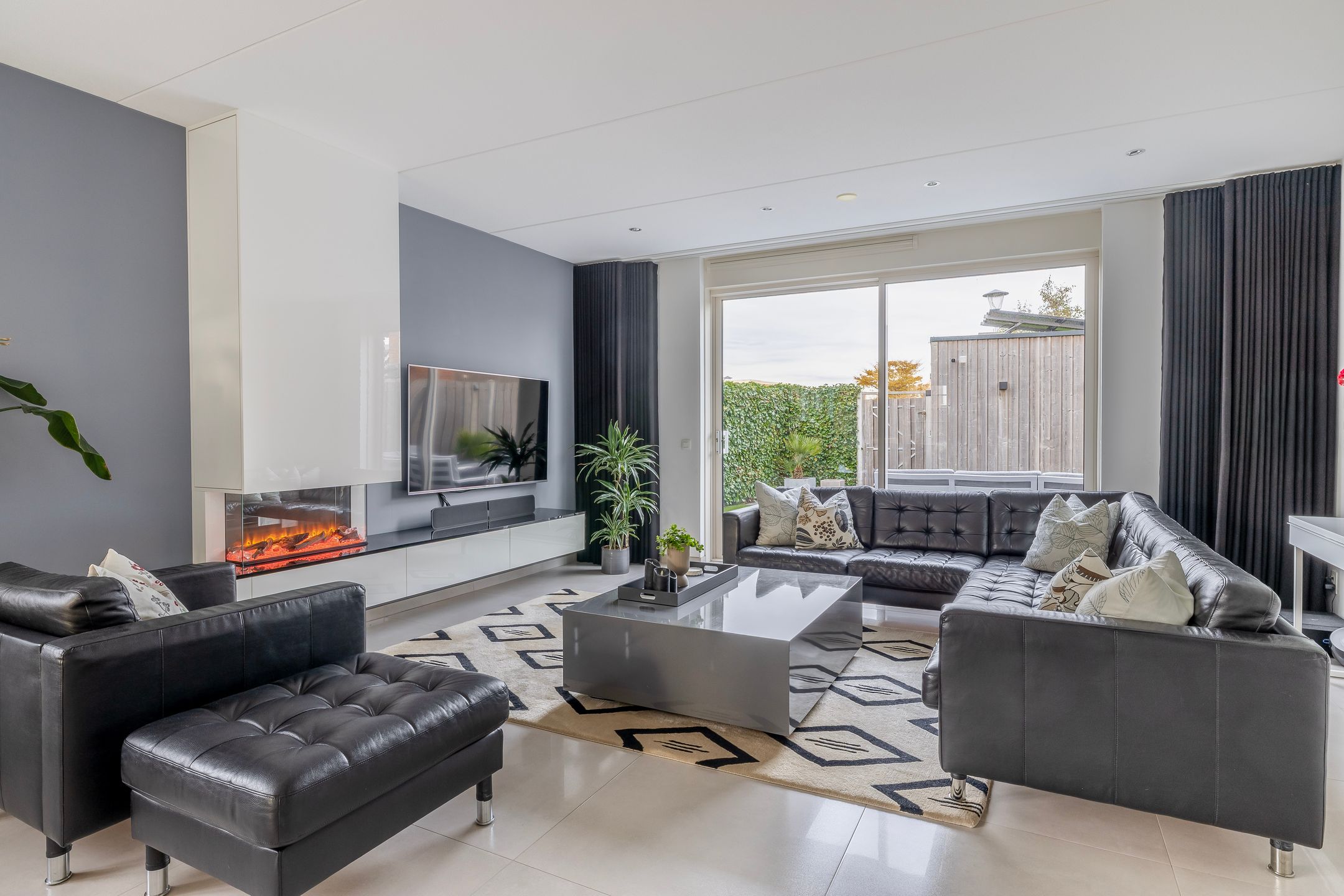 Photo 15 of Louis d'Orlaan 28