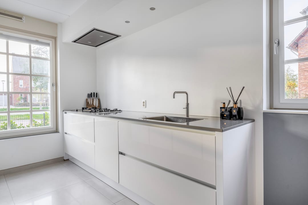 Photo 22 of Louis d'Orlaan 28