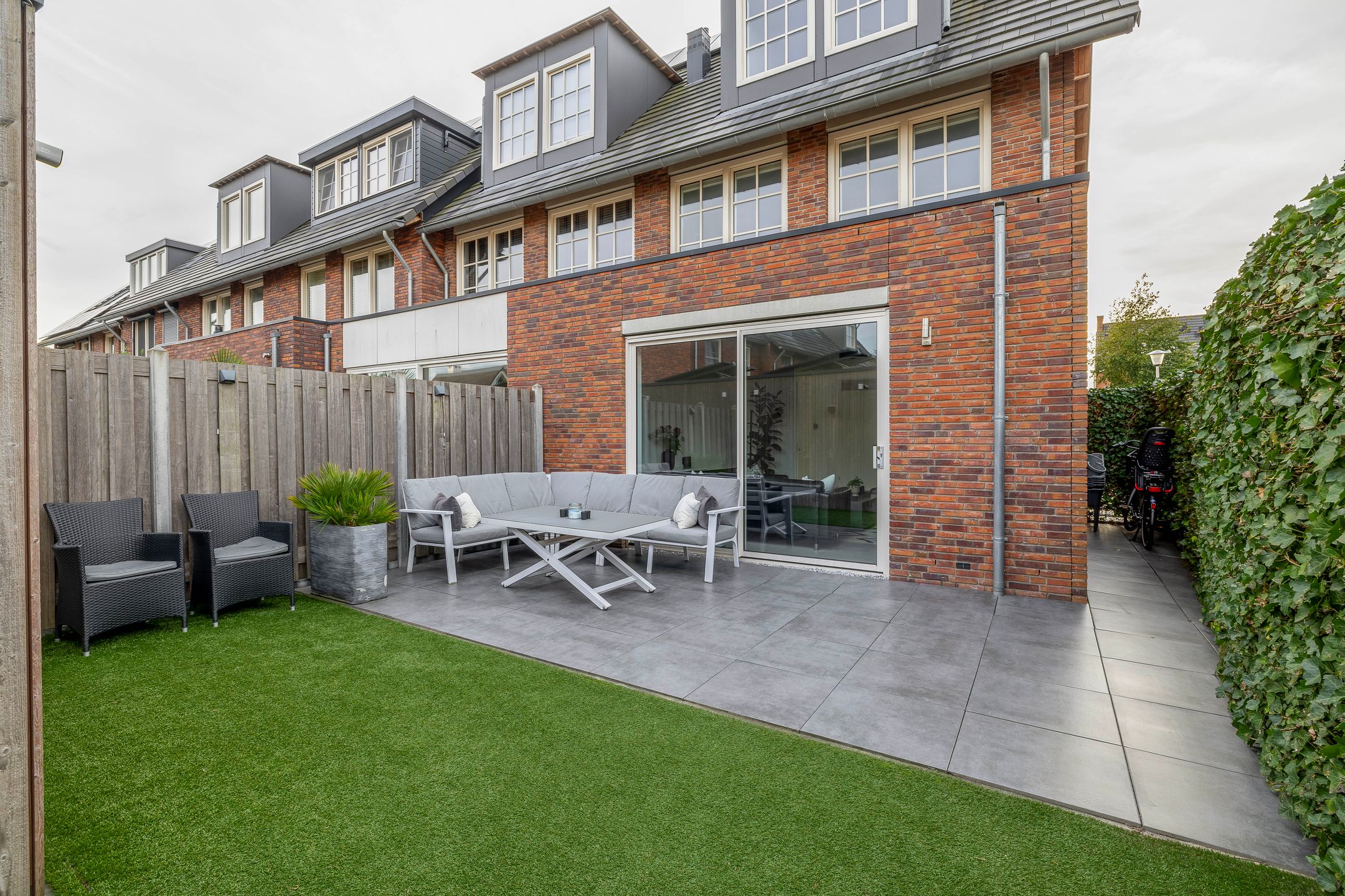 Photo 27 of Louis d'Orlaan 28