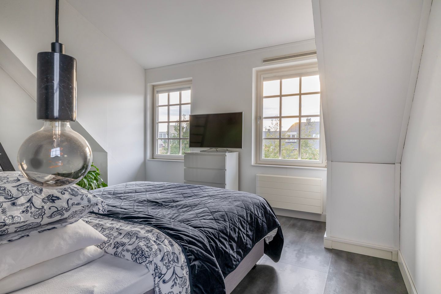 Photo 34 of Louis d'Orlaan 28