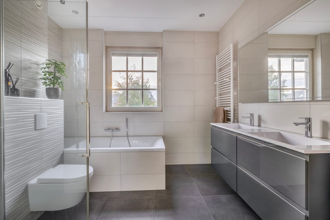 Photo 37 of Louis d'Orlaan 28