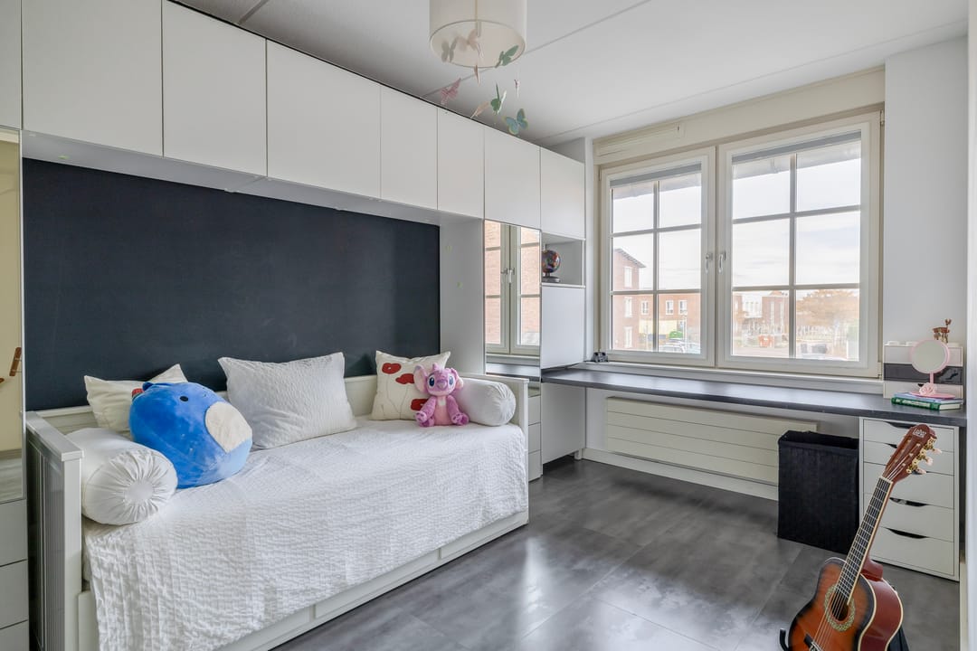 Photo 43 of Louis d'Orlaan 28