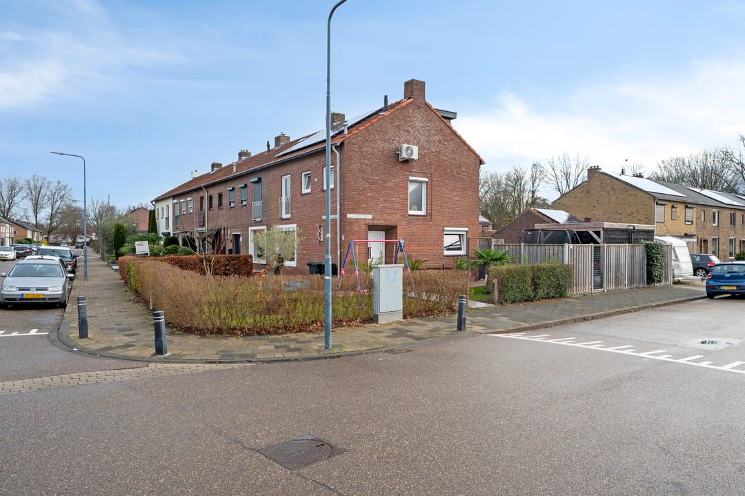 Photo 7 of Henric van Veldekestraat 39