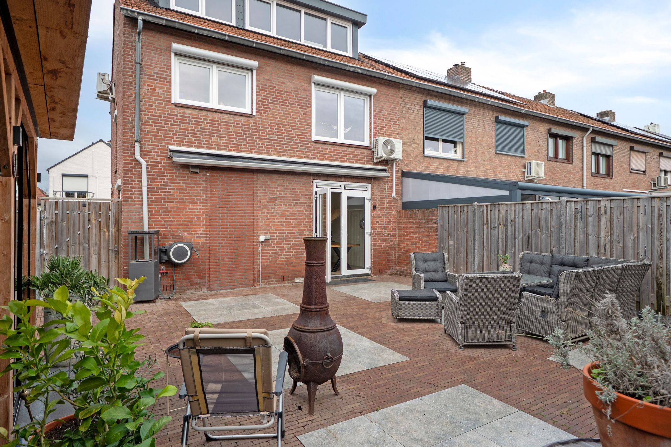 Photo 12 of Henric van Veldekestraat 39