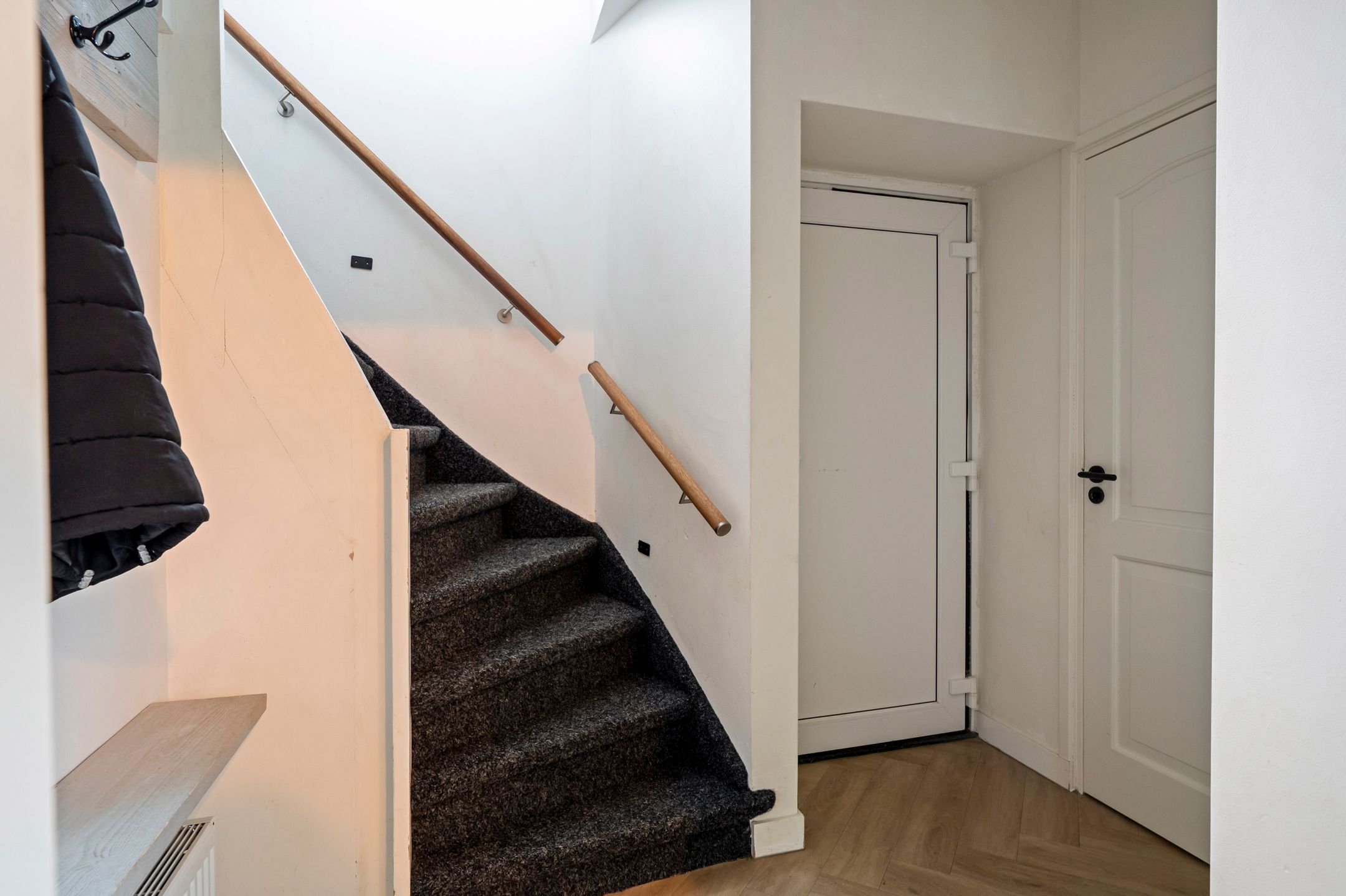 Photo 15 of Henric van Veldekestraat 39