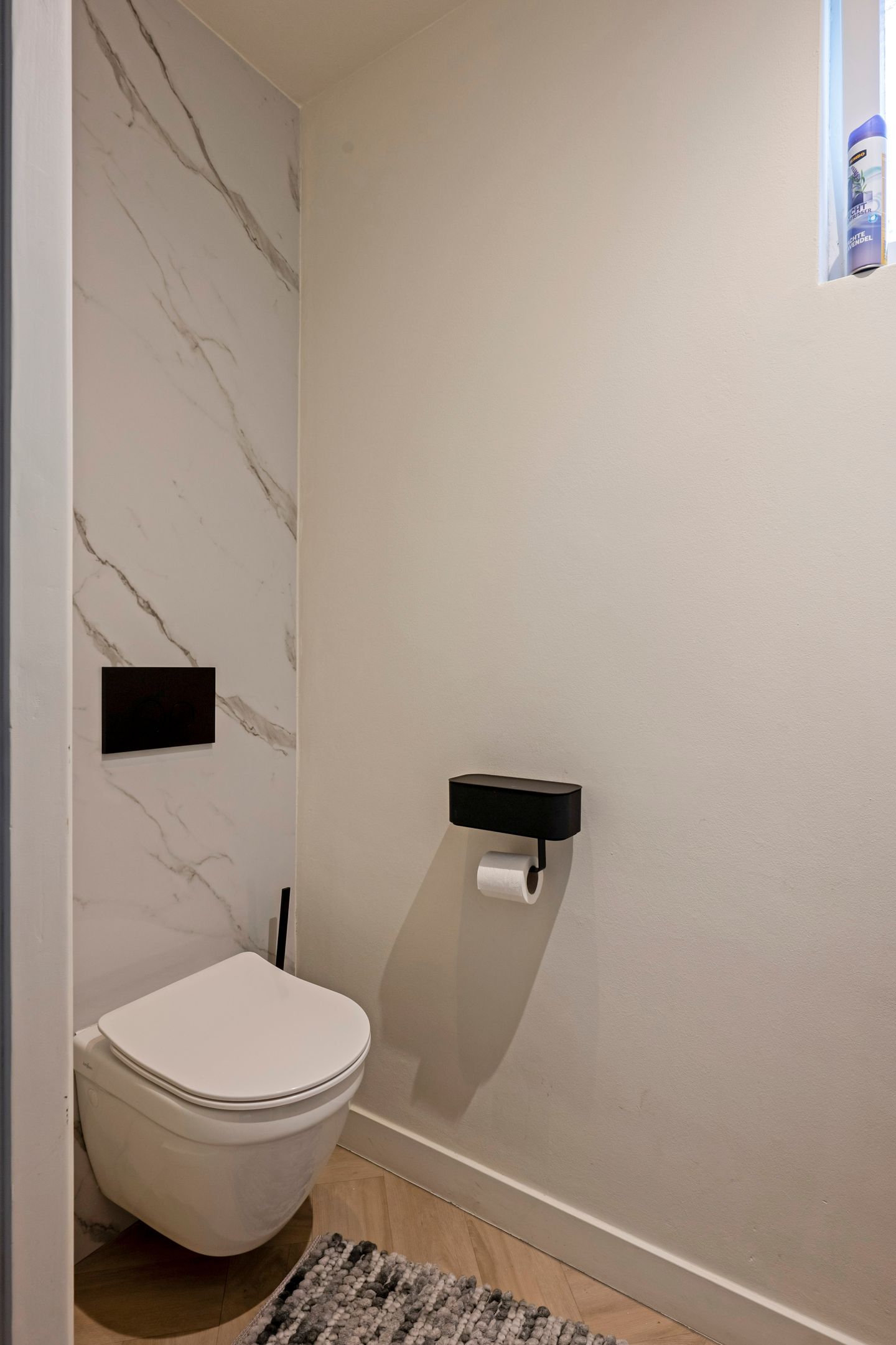 Photo 19 of Henric van Veldekestraat 39