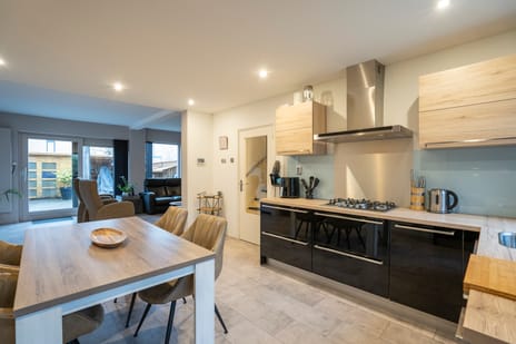 Domela Nieuwenhuisstraat 2 tertiary image