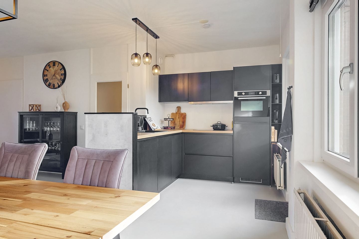 Photo 10 of Nieuwlichtstraat 76