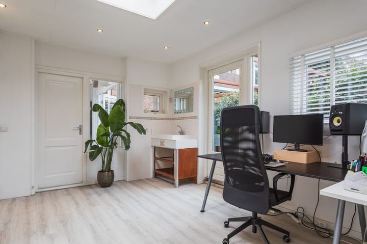 Foto 38 van Perenstraat 2