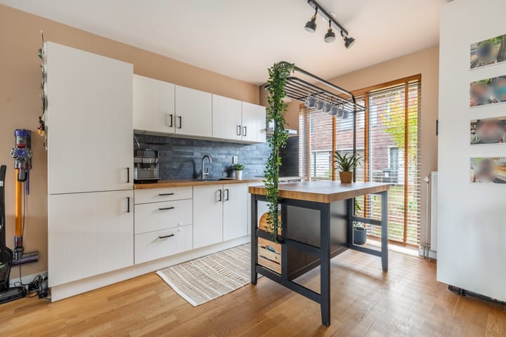 Photo 2 of Mikonospad 36