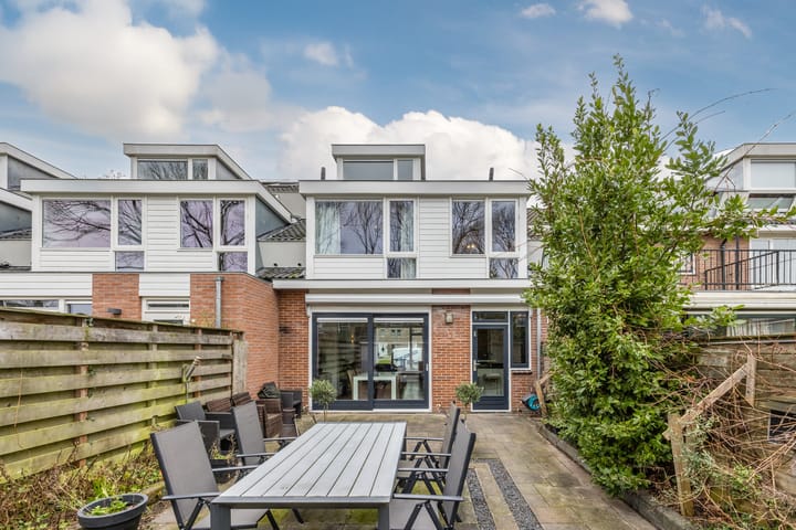 Photo 36 of Jan van Goyenplantsoen 10