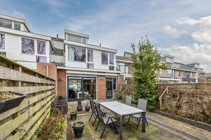 Photo 37 of Jan van Goyenplantsoen 10