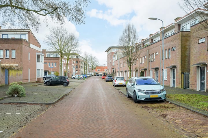 Foto 49 van Burgerzinstraat 11