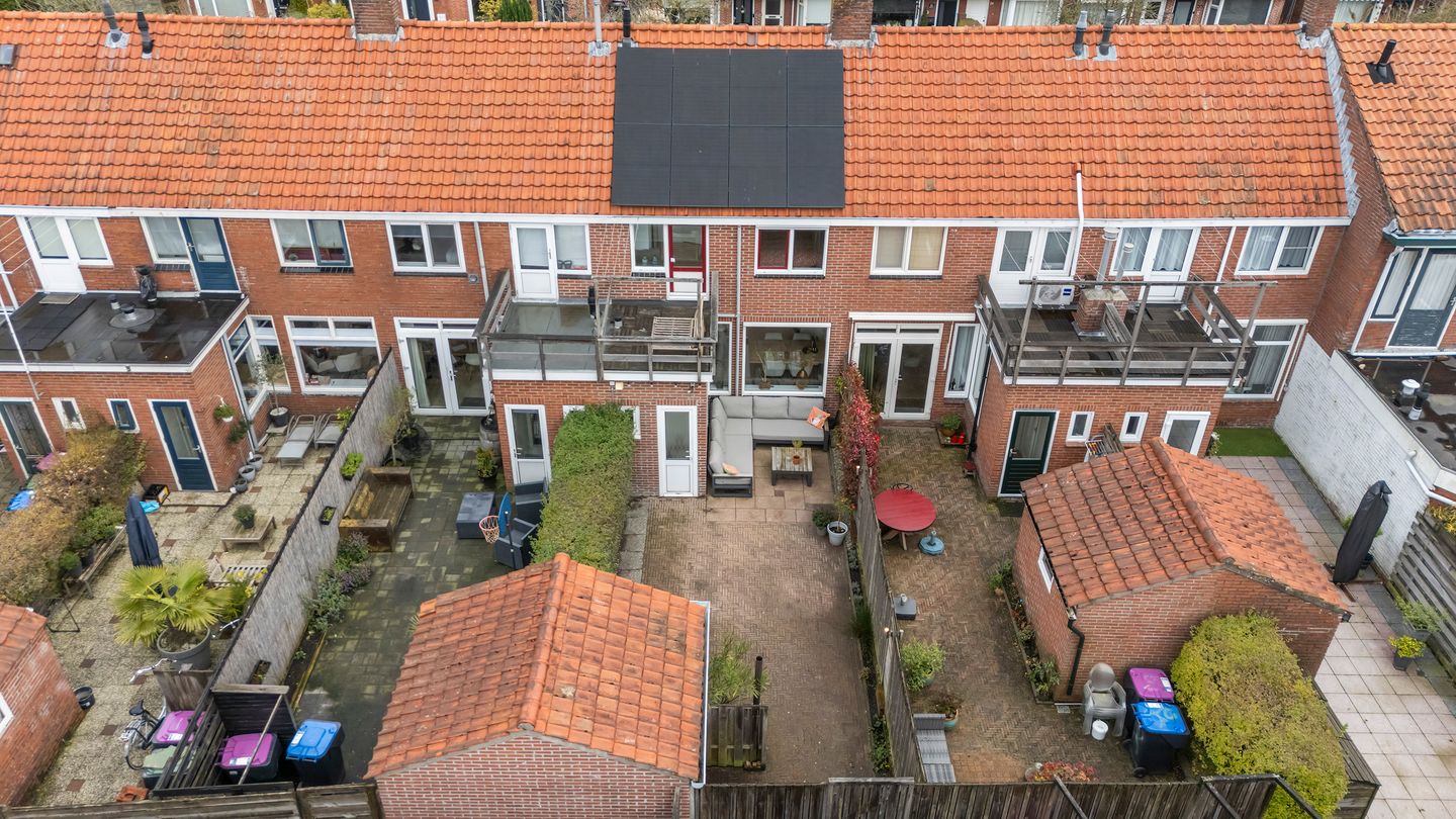 Photo 35 of d'Hondecoeterstraat 27