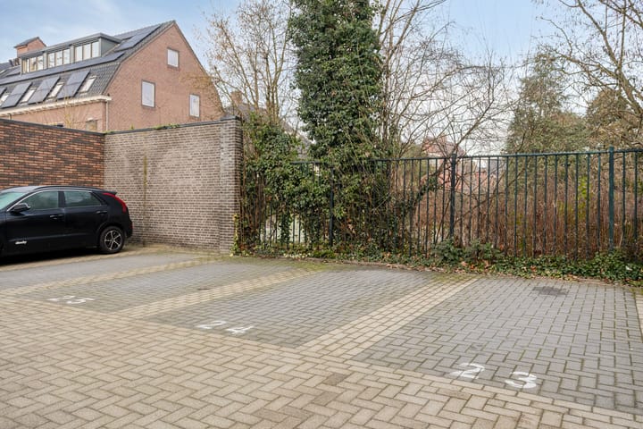 Photo 3 of Valkenierstraat 51-B