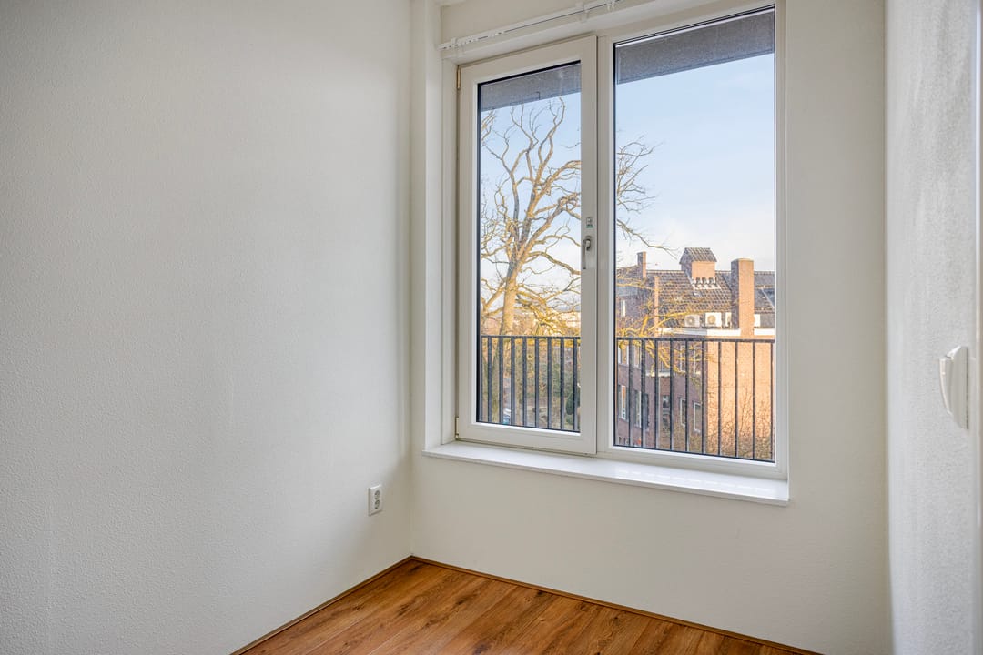 Foto 13 van Valkenierstraat 51-B