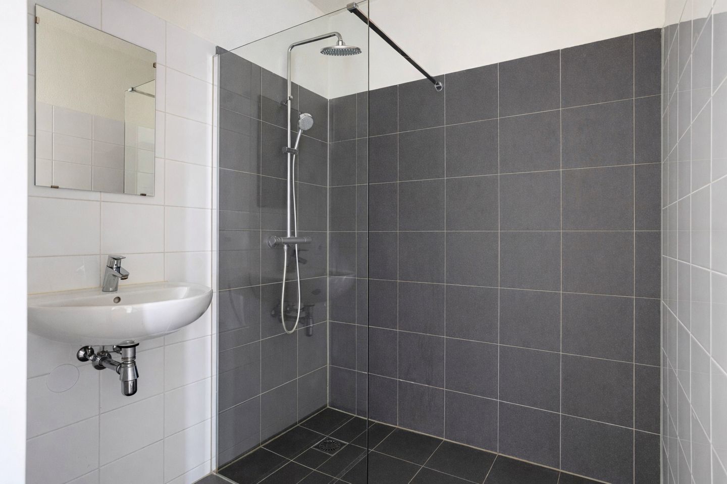 Foto 14 van Valkenierstraat 51-B