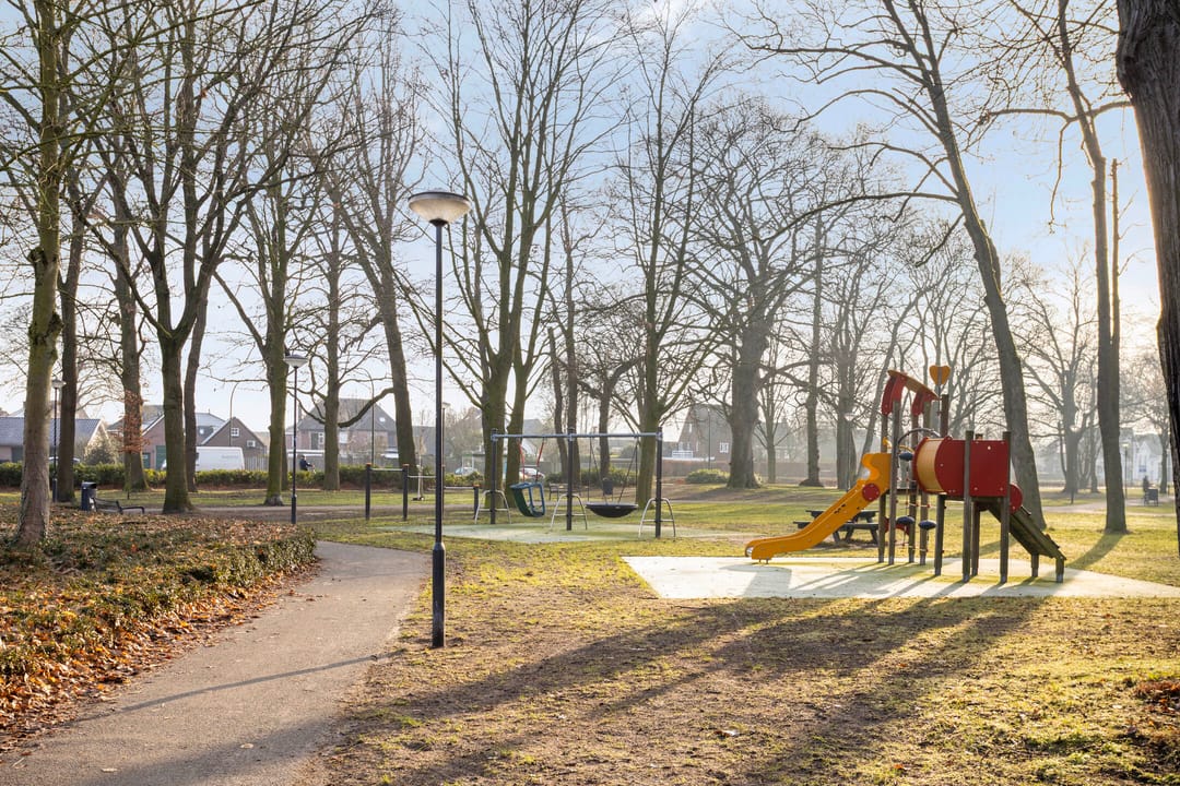 Foto 26 van Valkenierstraat 51-B