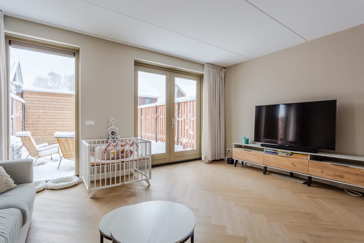 Photo 12 of Rembrandt van Rijnstraat 38