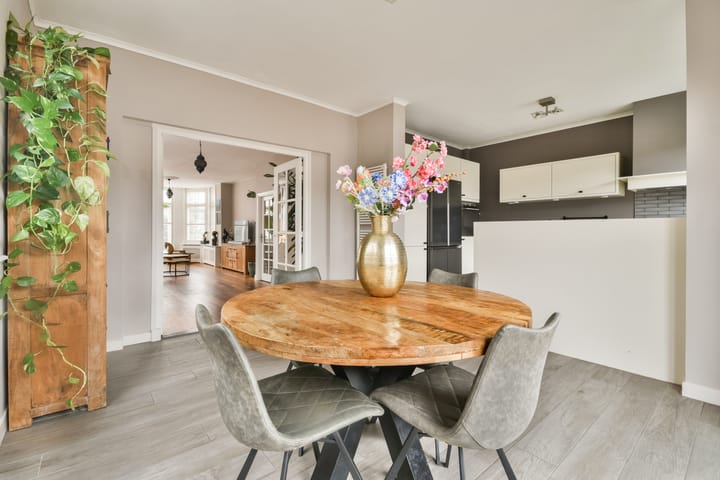 Photo 10 of Kostverlorenstraat 47