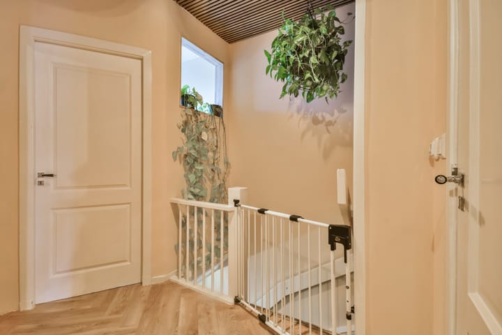 Photo 23 of Kostverlorenstraat 47