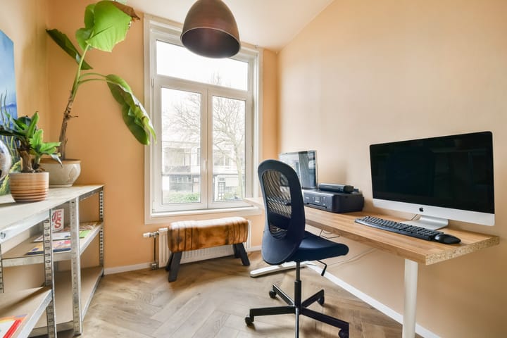 Photo 33 of Kostverlorenstraat 47