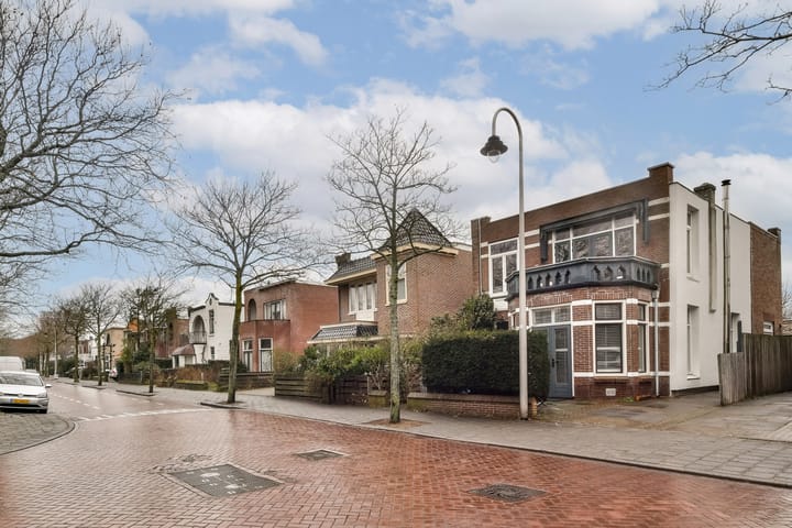 Photo 41 of Kostverlorenstraat 47