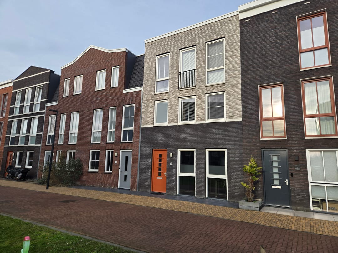 Foto 1 van Voorbuurt 8