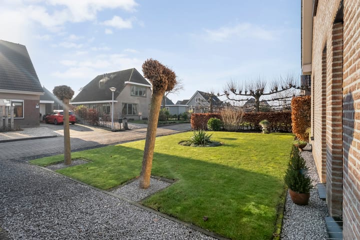 Foto 56 van De Weidedijk 36