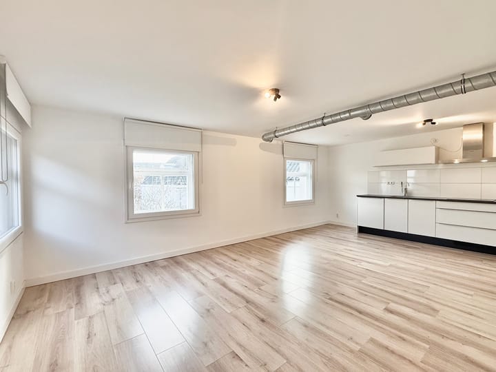 Foto 2 van Hinthamerstraat 207-E