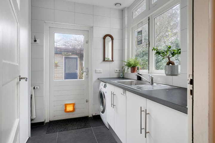 Foto 19 van Rosa Manusstraat 21