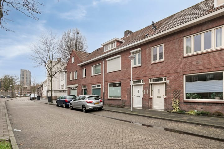 Foto 37 van Rosa Manusstraat 21