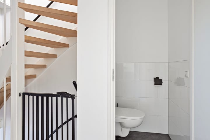 Foto 16 van van Essenstraat 43