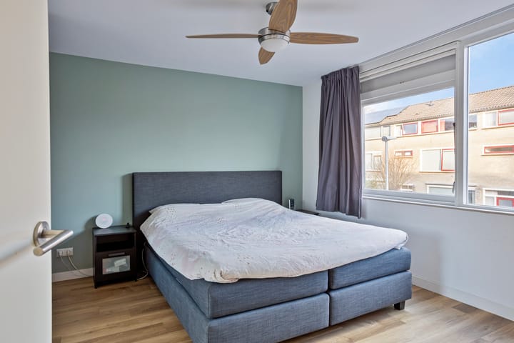 Foto 17 van van Essenstraat 43