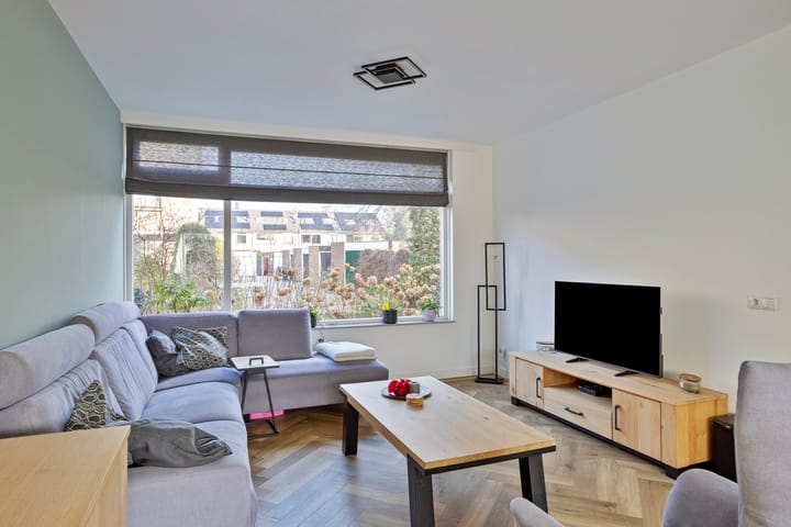 Foto 9 van van Essenstraat 43