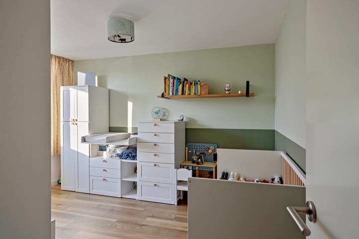 Foto 22 van van Essenstraat 43