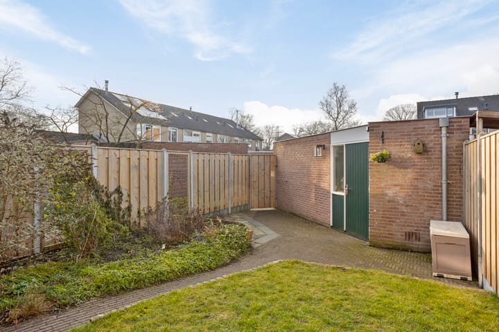 Foto 37 van van Essenstraat 43