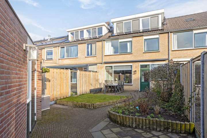 Photo 2 of van Essenstraat 43