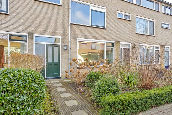 Foto 47 van van Essenstraat 43