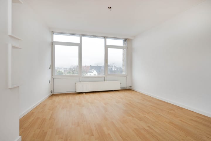 Foto 15 van Mgr. Feronstraat 12